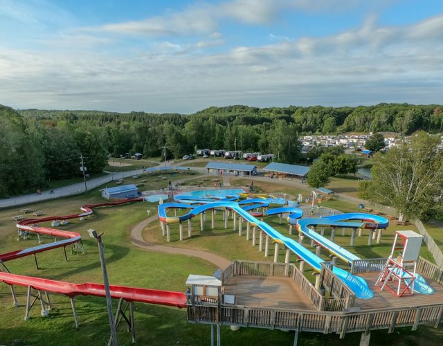 Roaring Rivers Waterpark