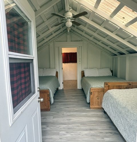 Crash Cabin Deluxe