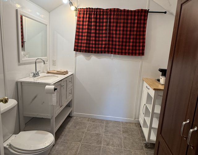 Crash Cabin Deluxe