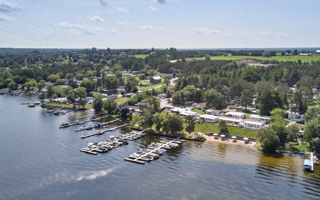 Bobcaygeon Shores Cottage Resort in Kawartha Lakes