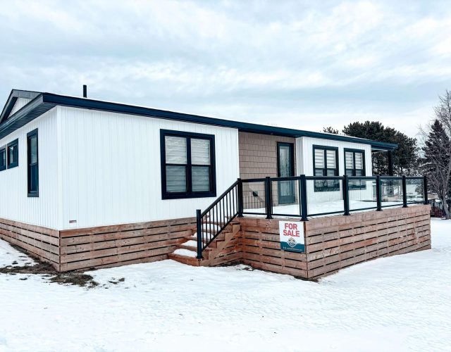 Ex-Demo Beach House | Exceptional Value at Bobcaygeon Shores