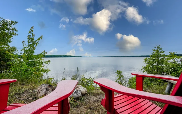 Whitewater Cottage & RV Resort
