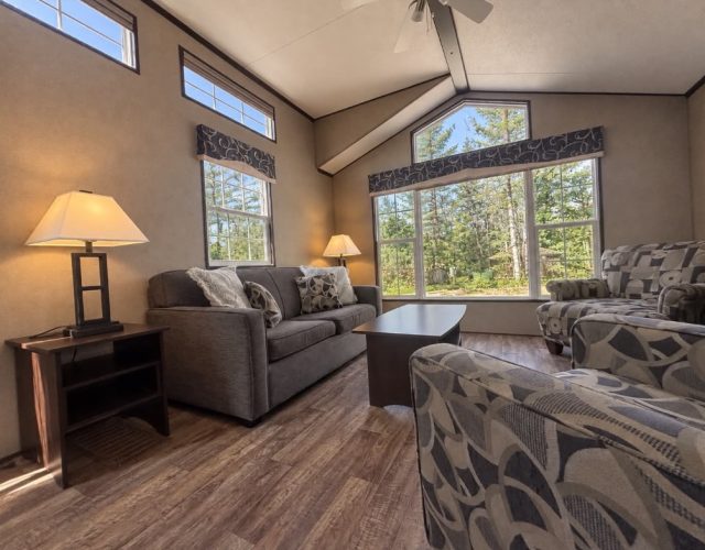 2015 NORTHLANDER ESCAPE